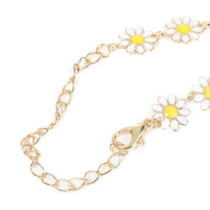 Charming Korean Daisy Flower Bracelet - Elegance Meets Minimalism in Wedding Party Jewelry