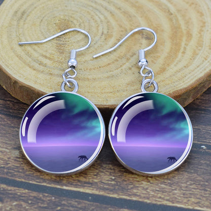 Leuchtende Aurora Borealis-Tropfenohrringe – Nordlicht-Schmuck – einzigartige Glas-Cabochon-Ohrhänger – perfektes Geschenk für Aurora-Liebhaber