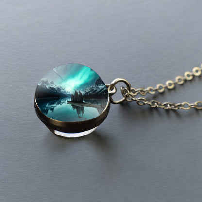 Collier en argent lumineux Aurora Borealis - Bijoux Northern Light - Collier pendentif unique en boule de verre double face - Cadeau parfait pour les amoureux des aurores boréales 