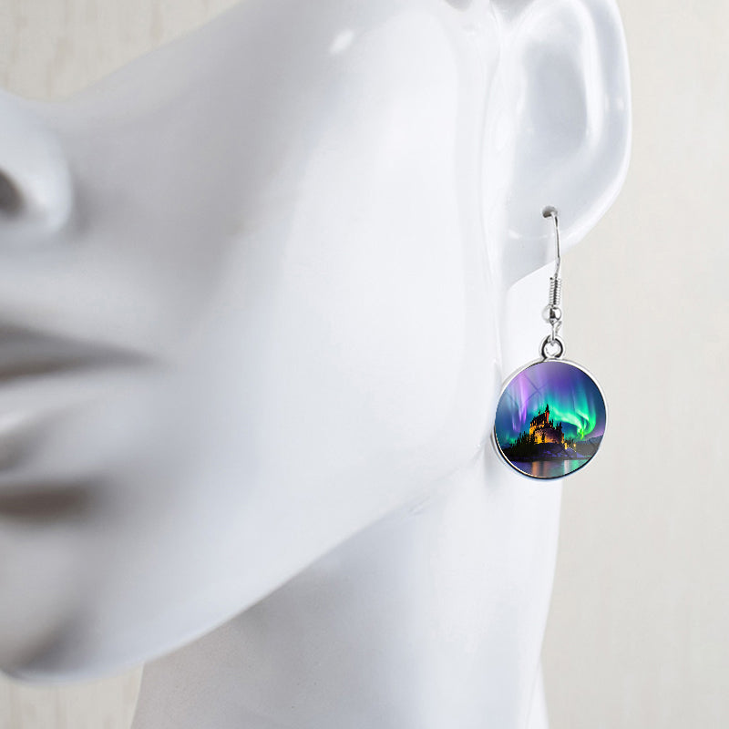 Leuchtende Aurora Borealis-Tropfenohrringe – Nordlicht-Schmuck – einzigartige Glas-Cabochon-Ohrhänger – perfektes Geschenk für Aurora-Liebhaber