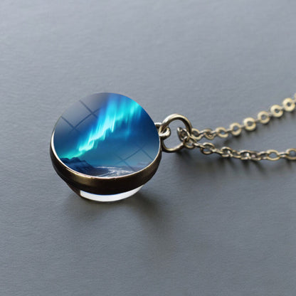 Collier en argent lumineux Aurora Borealis - Bijoux Northern Light - Collier pendentif unique en boule de verre double face - Cadeau parfait pour les amoureux des aurores boréales 