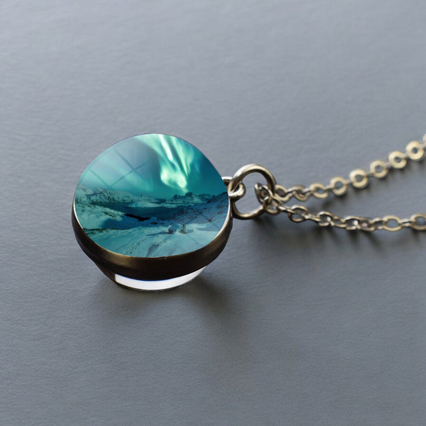 Collier en argent lumineux Aurora Borealis - Bijoux Northern Light - Collier pendentif unique en boule de verre double face - Cadeau parfait pour les amoureux des aurores boréales 