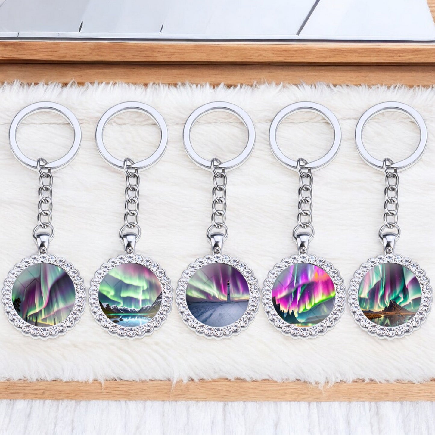 Porte-clés lumineux en argent Aurora Borealis - Bijoux Northern Light - Porte-clés en verre strass - Cadeau parfait pour les amoureux des aurores boréales