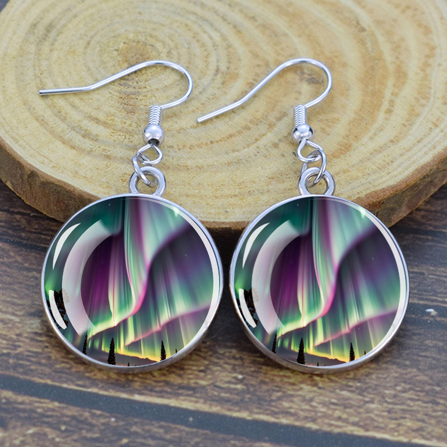 Leuchtende Aurora Borealis-Tropfenohrringe – Nordlicht-Schmuck – einzigartige Glas-Cabochon-Ohrhänger – perfektes Geschenk für Aurora-Liebhaber