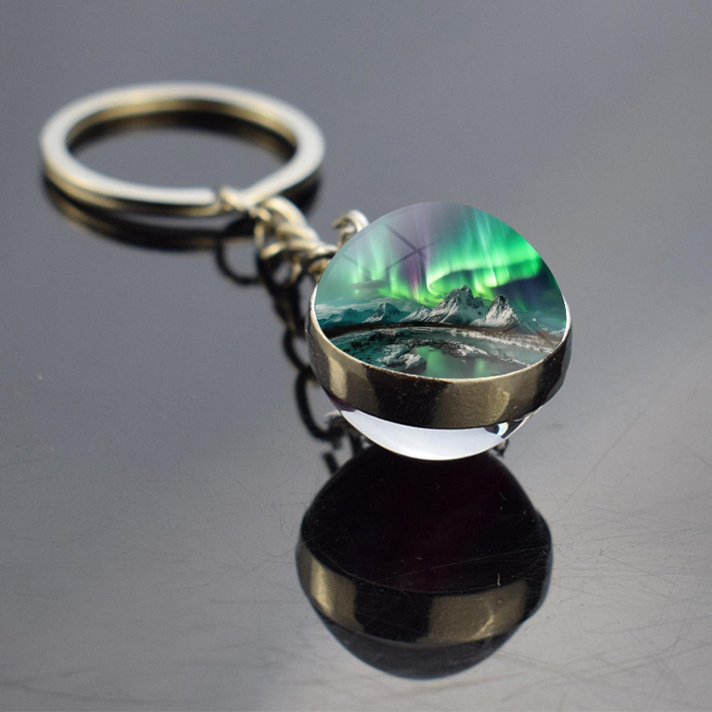 Luminous Aurora Borealis Keyring - Northern Light Jewelry - Unique Double Side Glass Ball Key Chain - Perfect Aurora Lovers Gift