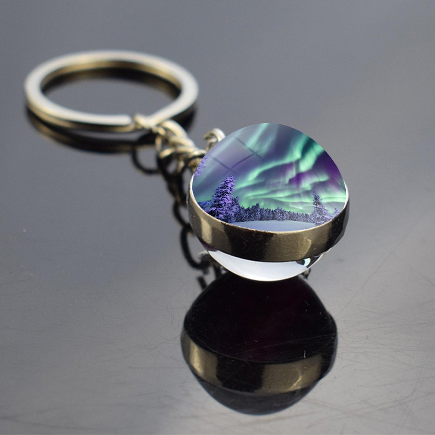 Luminous Aurora Borealis Keyring - Northern Light Jewelry - Unique Double Side Glass Ball Key Chain - Perfect Aurora Lovers Gift