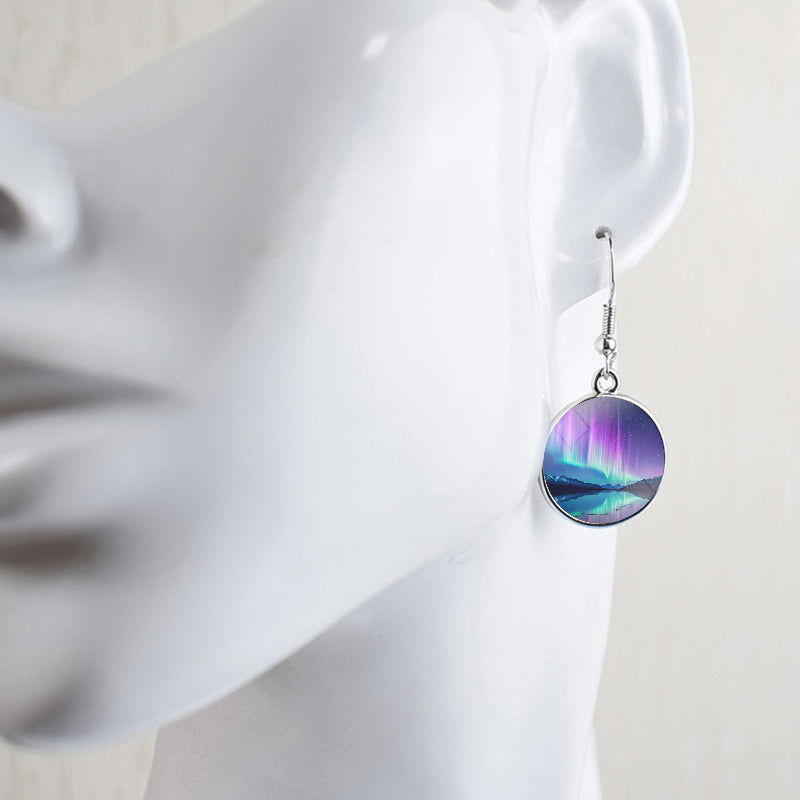 Lichtgevende Aurora Borealis Drop Oorbellen - Noorderlicht Sieraden - Unieke Glazen Cabochon Dangle Oorbellen - Perfect Aurora Lovers Gift