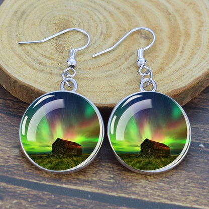 Leuchtende Aurora Borealis-Tropfenohrringe – Nordlicht-Schmuck – einzigartige Glas-Cabochon-Ohrhänger – perfektes Geschenk für Aurora-Liebhaber