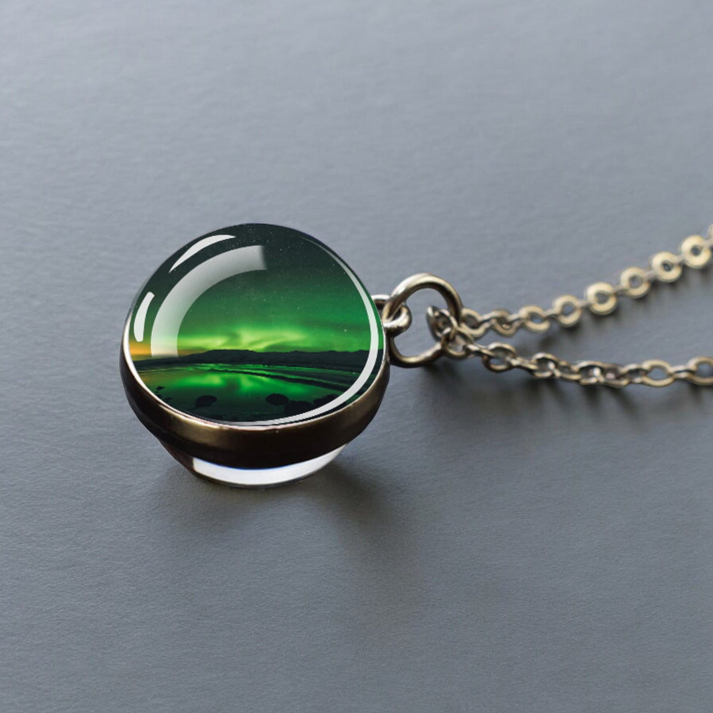 Collier en argent lumineux Aurora Borealis - Bijoux Northern Light - Collier pendentif unique en boule de verre double face - Cadeau parfait pour les amoureux des aurores boréales 