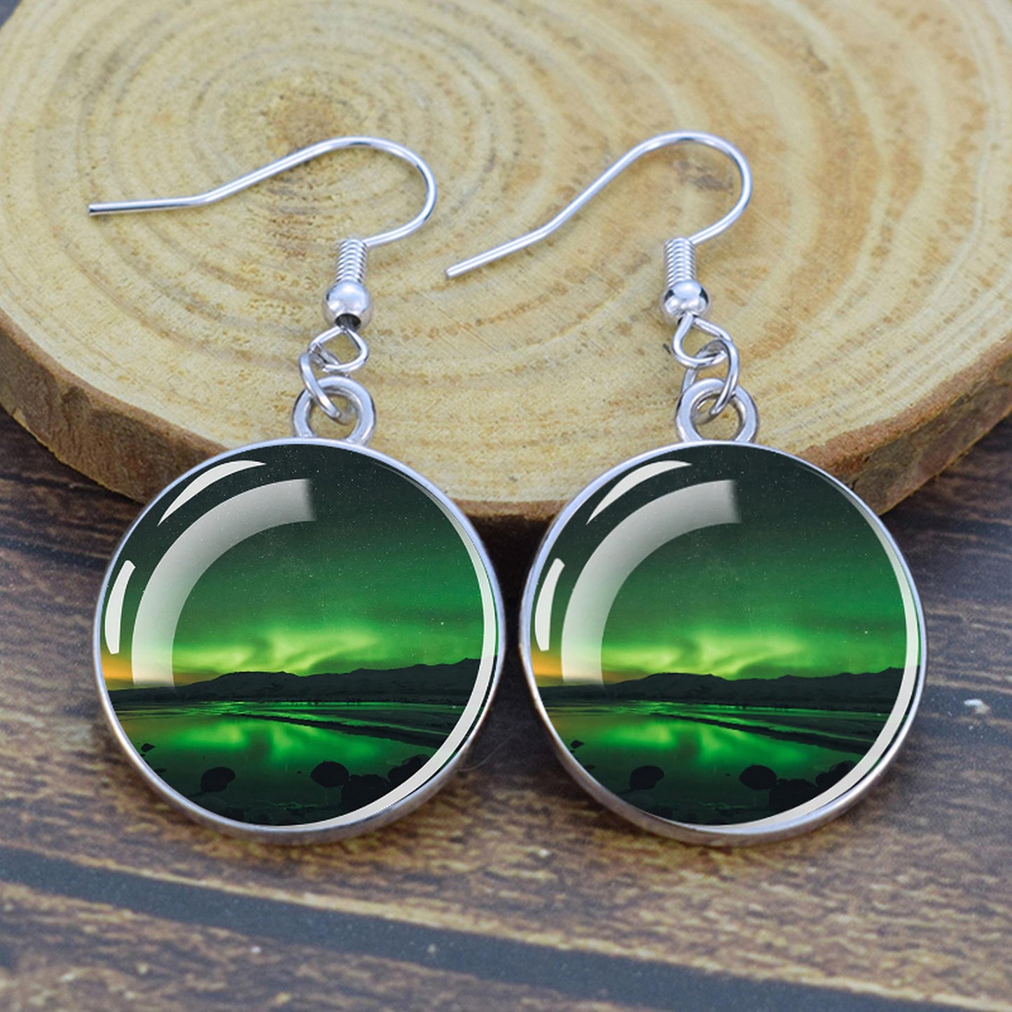 Lýsandi Aurora Borealis dropaeyrnalokkar - Northern Lights Skartgripir - Einstakir Cabochon Dangle eyrnalokkar úr gleri - Fullkomin Aurora Lovers gjöf