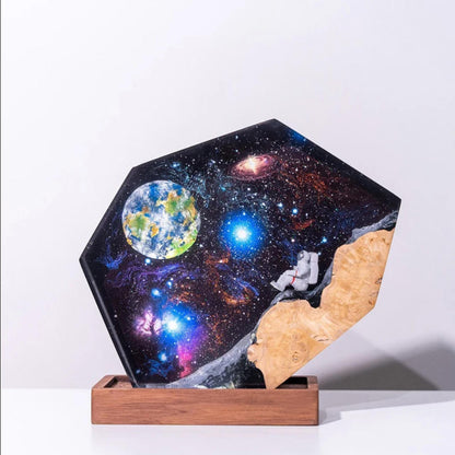 Space Universe Organism Resin Table Light Creative Art Decoration Lamp Earth Astronauts Theme Night Light USB Charge