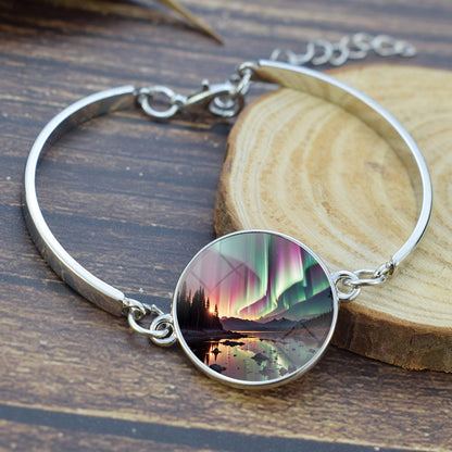 Brazalete luminoso de aurora boreal: joyería de luz del norte con cabujón de vidrio único y baño de plata, el regalo perfecto para amantes de la aurora