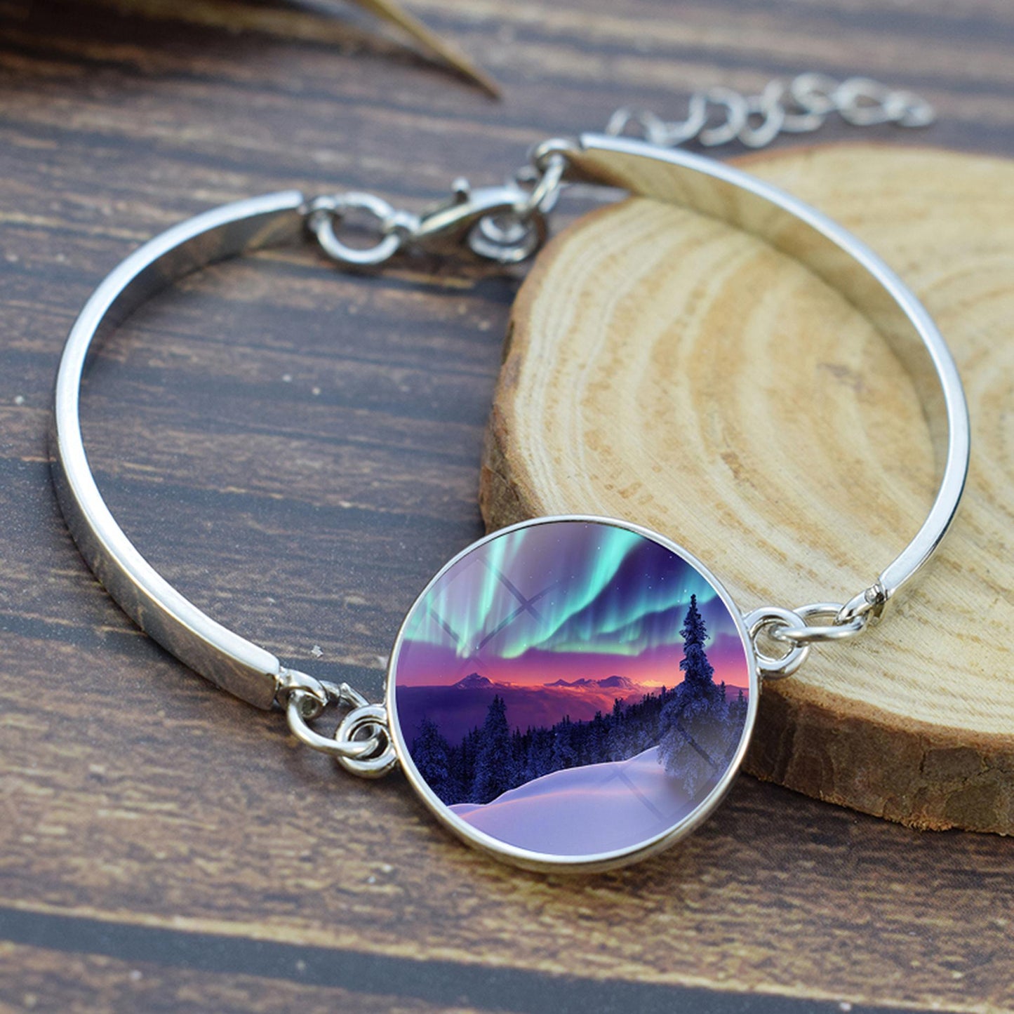 Luminous Aurora Borealis Bangle Bransoletka-Biżuteria zorzy polarnej-Unikalna szklana kaboszonowa posrebrzana bransoletka-Idealny prezent dla miłośników Aurory