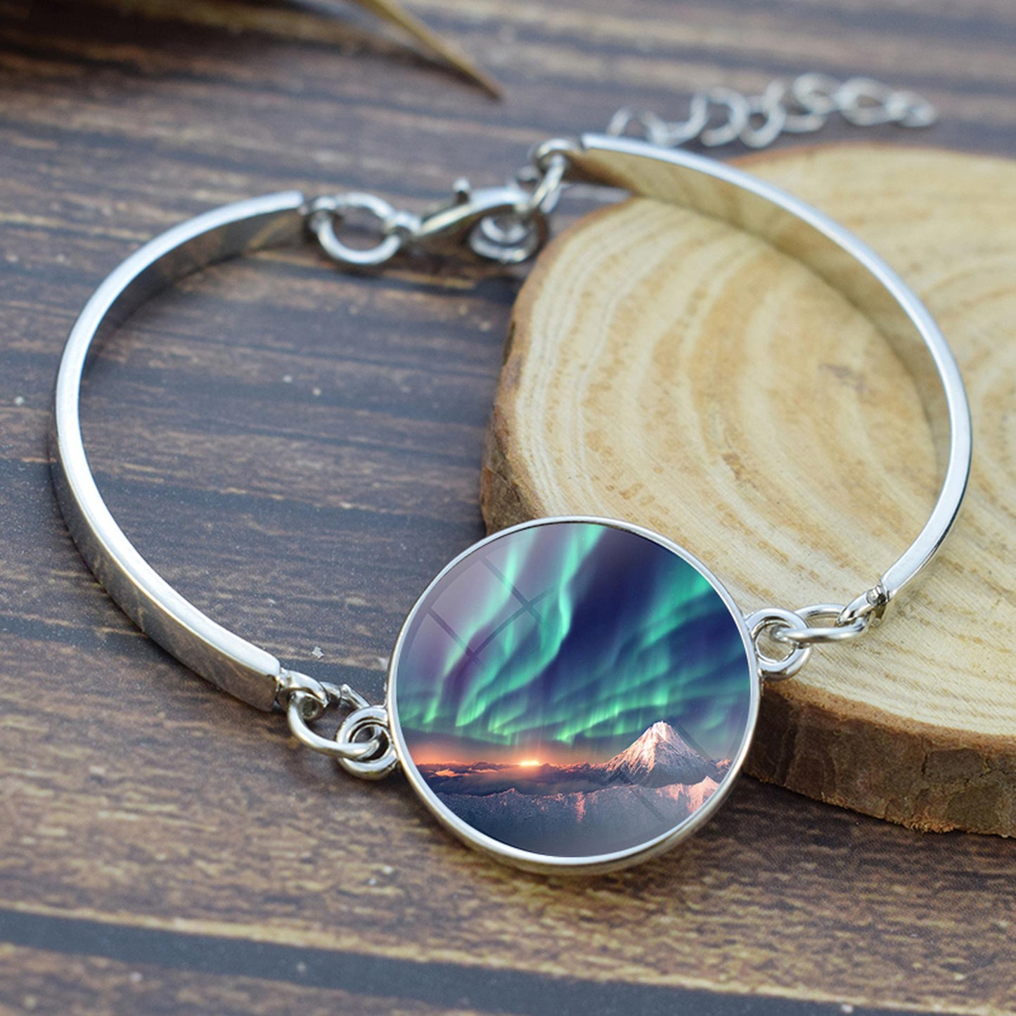 Luminous Aurora Borealis Bangle Bransoletka-Biżuteria zorzy polarnej-Unikalna szklana kaboszonowa posrebrzana bransoletka-Idealny prezent dla miłośników Aurory