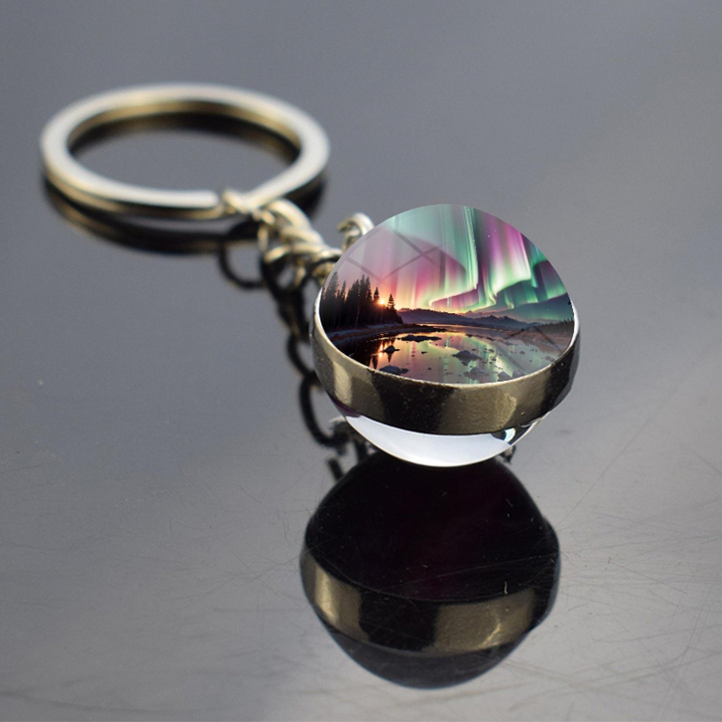 Lichtgevende Aurora Borealis sleutelhanger - Noorderlicht sieraden - Unieke dubbelzijdige glazen bal sleutelhanger - Perfect Aurora Lovers Gift