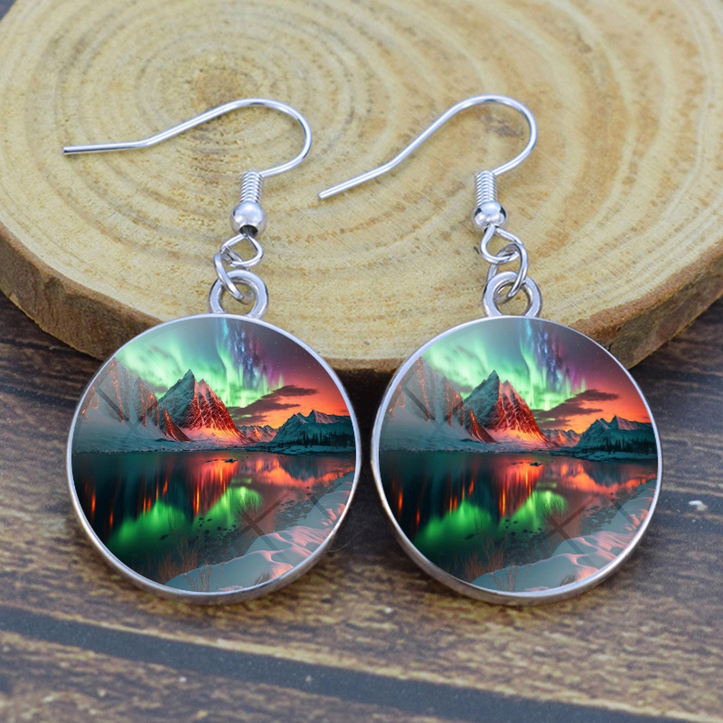 Leuchtende Aurora Borealis-Tropfenohrringe – Nordlicht-Schmuck – einzigartige Glas-Cabochon-Ohrhänger – perfektes Geschenk für Aurora-Liebhaber