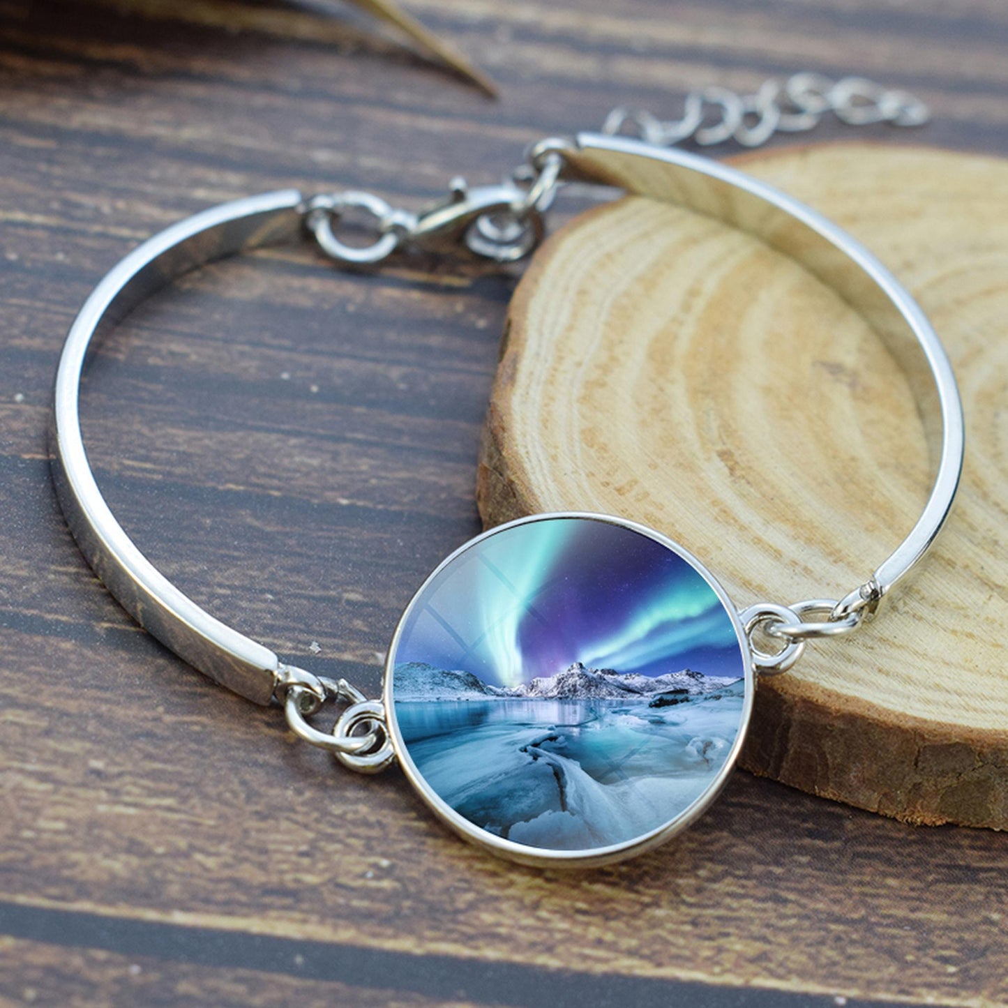 Luminous Aurora Borealis Bangle Bransoletka-Biżuteria zorzy polarnej-Unikalna szklana kaboszonowa posrebrzana bransoletka-Idealny prezent dla miłośników Aurory