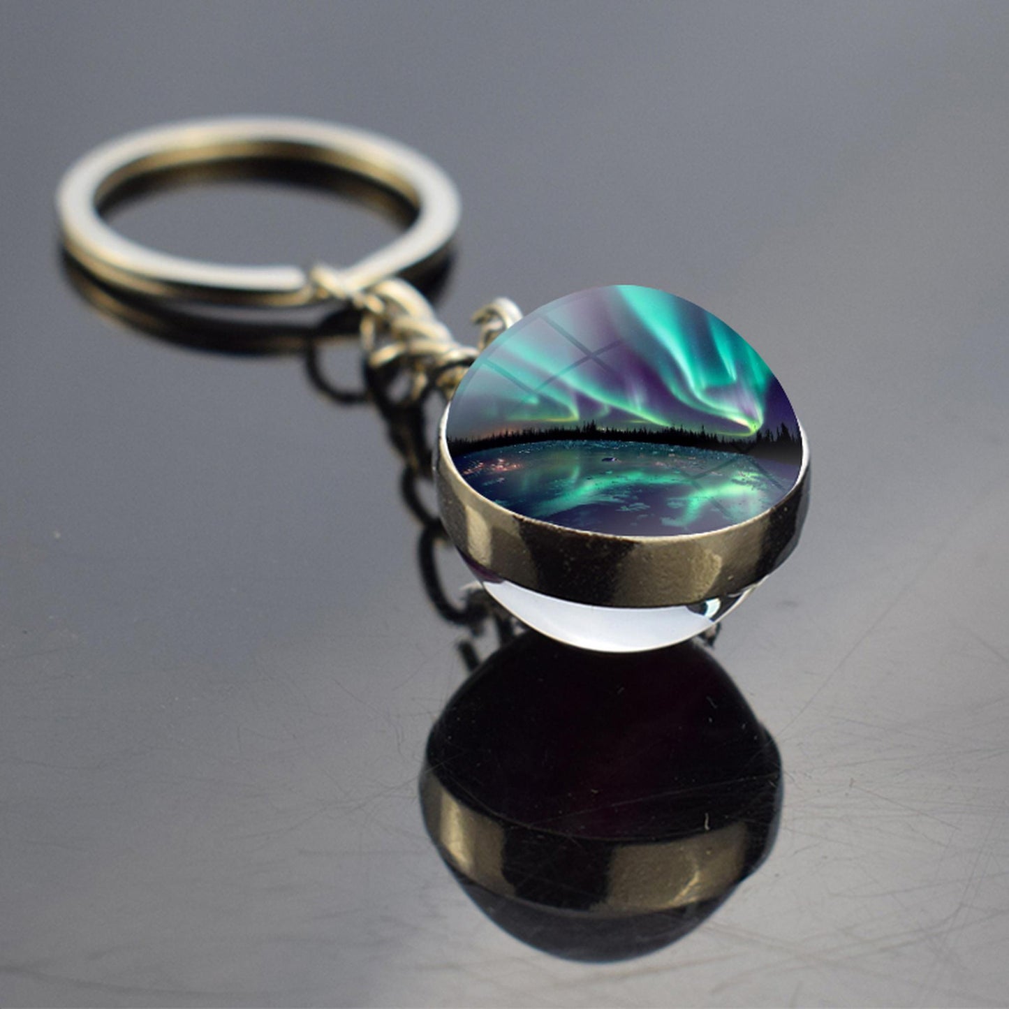 Porte-clés lumineux Aurora Borealis - Bijoux Northern Light - Porte-clés unique en boule de verre double face - Cadeau parfait pour les amoureux des aurores boréales