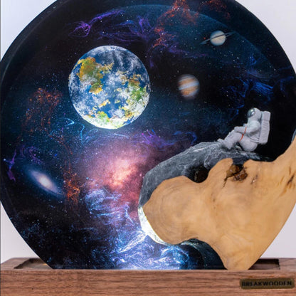 Lampe de Table en résine, univers spatial, lampe de décoration artistique créative, thème des astronautes de la terre, veilleuse avec chargeur USB