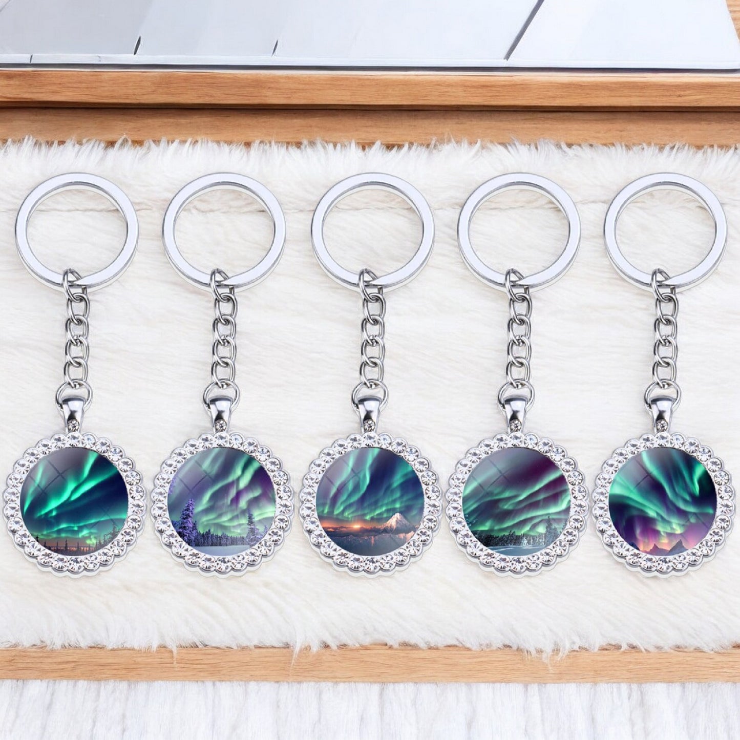 Porte-clés lumineux en argent Aurora Borealis - Bijoux Northern Light - Porte-clés en verre strass - Cadeau parfait pour les amoureux des aurores boréales