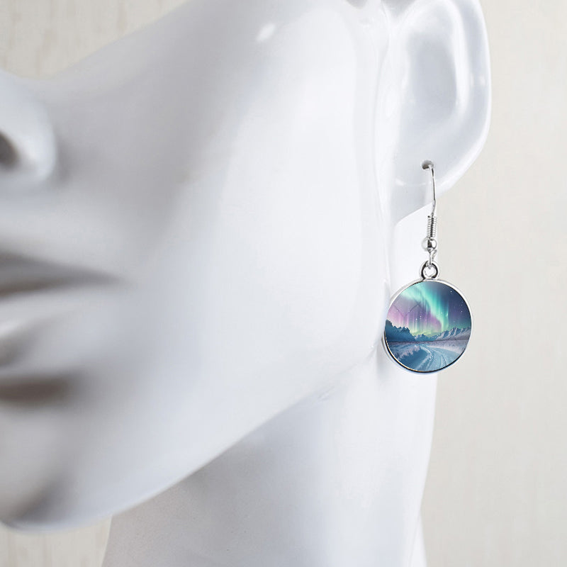 Gaismas Aurora Borealis Drop Auskari - Ziemeļblāzmas rotaslietas - Unikāli stikla Cabochon Dangle Auskari - Perfekta Aurora Lovers dāvana