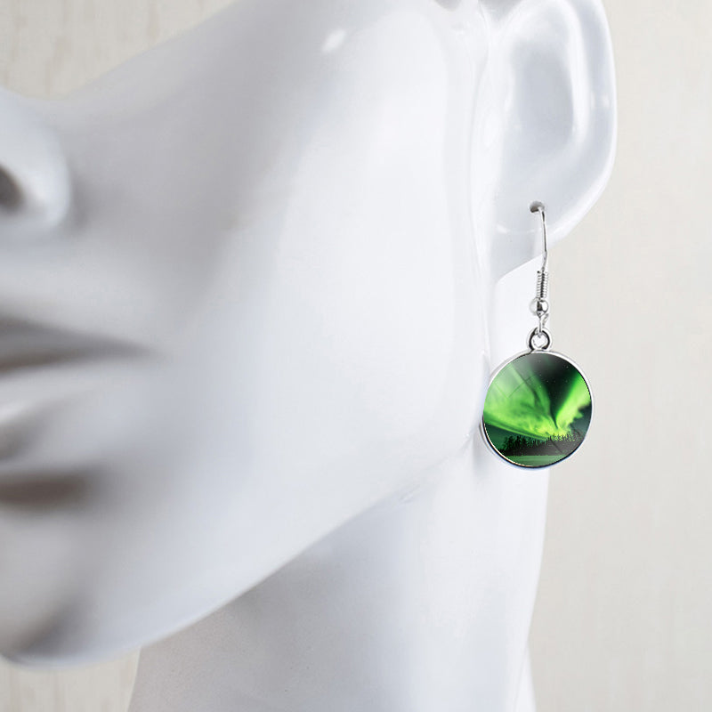 Gaismas Aurora Borealis Drop Auskari - Ziemeļblāzmas rotaslietas - Unikāli stikla Cabochon Dangle Auskari - Perfekta Aurora Lovers dāvana