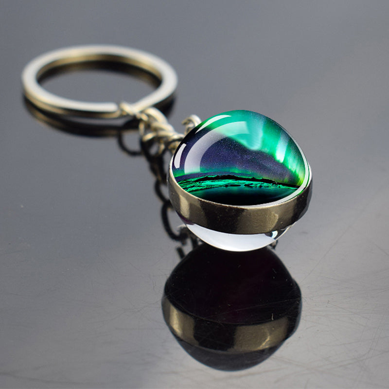 Porte-clés lumineux Aurora Borealis - Bijoux Northern Light - Porte-clés unique en boule de verre double face - Cadeau parfait pour les amoureux des aurores boréales