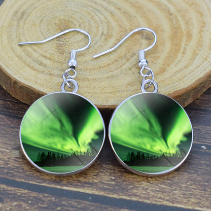 Orecchini pendenti luminosi Aurora Borealis - Gioielli dell'aurora boreale - Orecchini pendenti cabochon in vetro unici - Regalo perfetto per gli amanti dell'Aurora