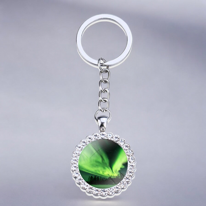 Porte-clés lumineux en argent Aurora Borealis - Bijoux Northern Light - Porte-clés en verre strass - Cadeau parfait pour les amoureux des aurores boréales