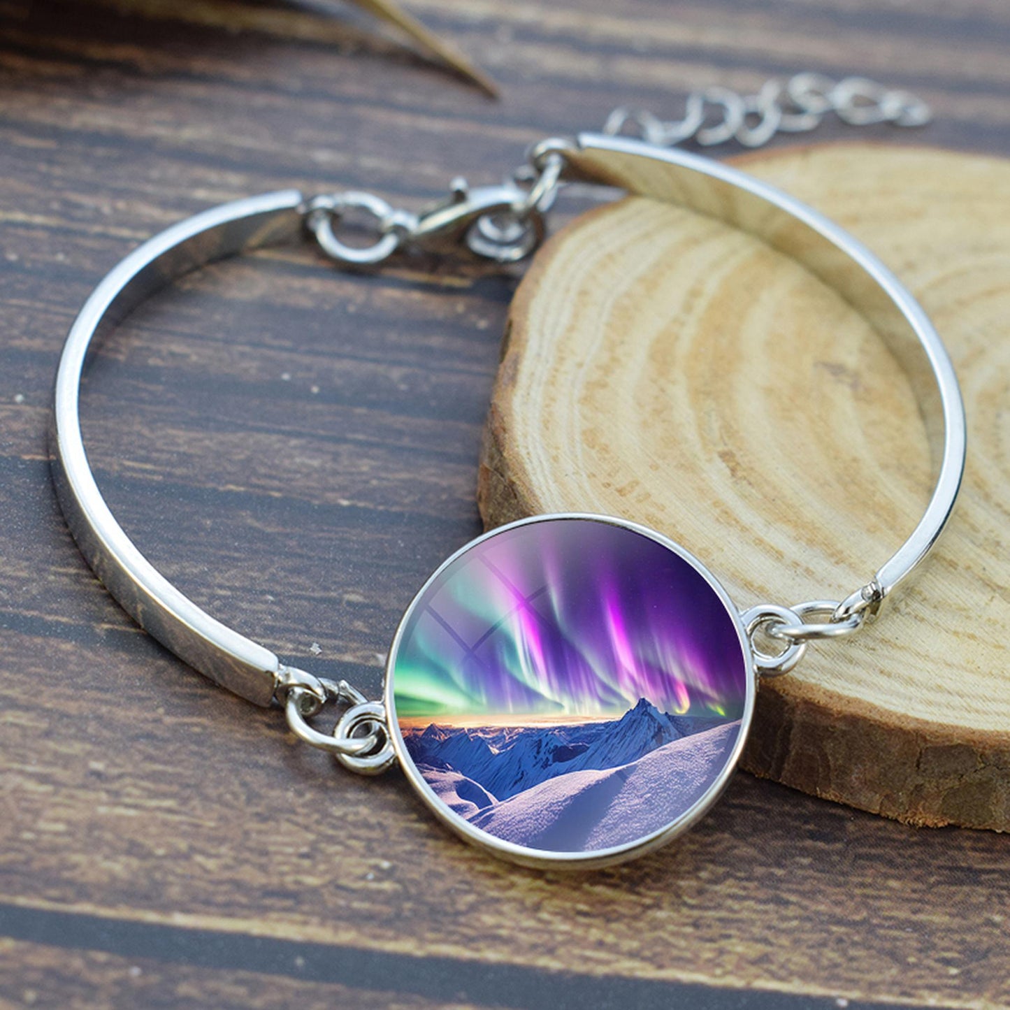 Lysende Aurora Borealis armbånd - Northern Light smykker - Unikt glas Cabochon sølvbelagt armbånd - Perfekt Aurora Lovers gave